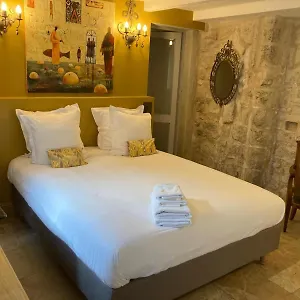 La Maison Des Augustins 4 Stars Spa Et Fitness Отель типа 
